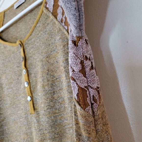 LOGO By Lori Goldstein Henley Tunic Top size XS Colorblock Lace Lagenlook - Picture 4 of 11